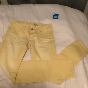 Yellow VIP JEANS 11/12